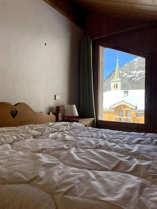 Chalet Le Genepi 4-6 Pers La Plagne 0*,