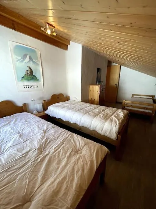 Chalet Le Genepi 4-6 Pers La Plagne 0*,  Fransa